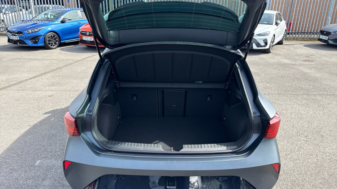 CUPRA Leon 1.5 TSI 150 Shadow Edition 5dr Petrol Hatchback - Image 20
